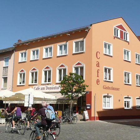 Cafe Am Donautor Hotel Kelheim Exterior photo